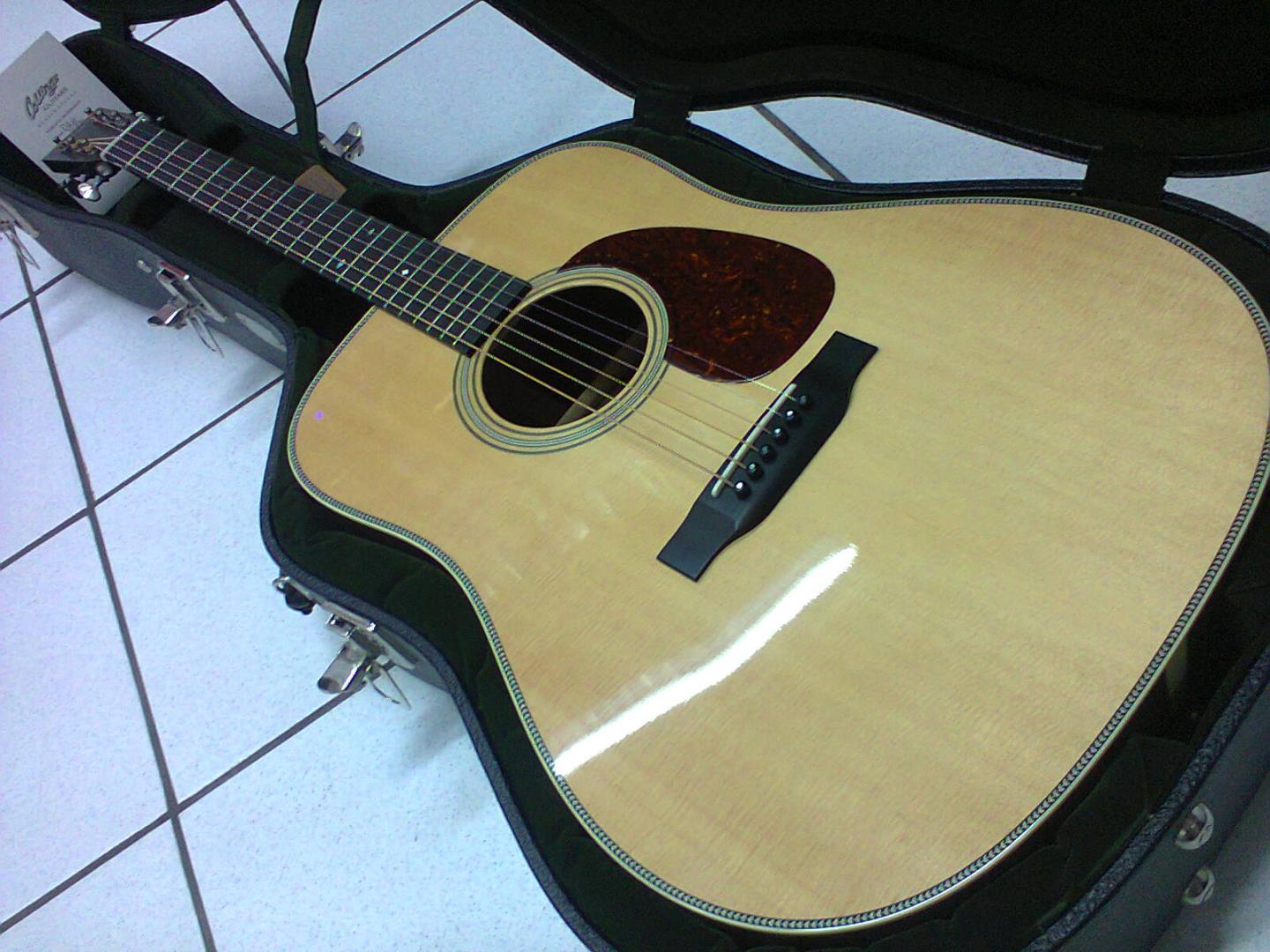 COLLINGS D2H COLLINGS D2H **OCCASION** GUITARE ACOUSTIQUE **MADE IN TEXAS USA**. TABLE EPICEA. DOS ECLISSES PALISSANDRE. MANCHE ACAJOU TOUCHE CHEVALET EBENE ETUI TKL COLLINGS USA