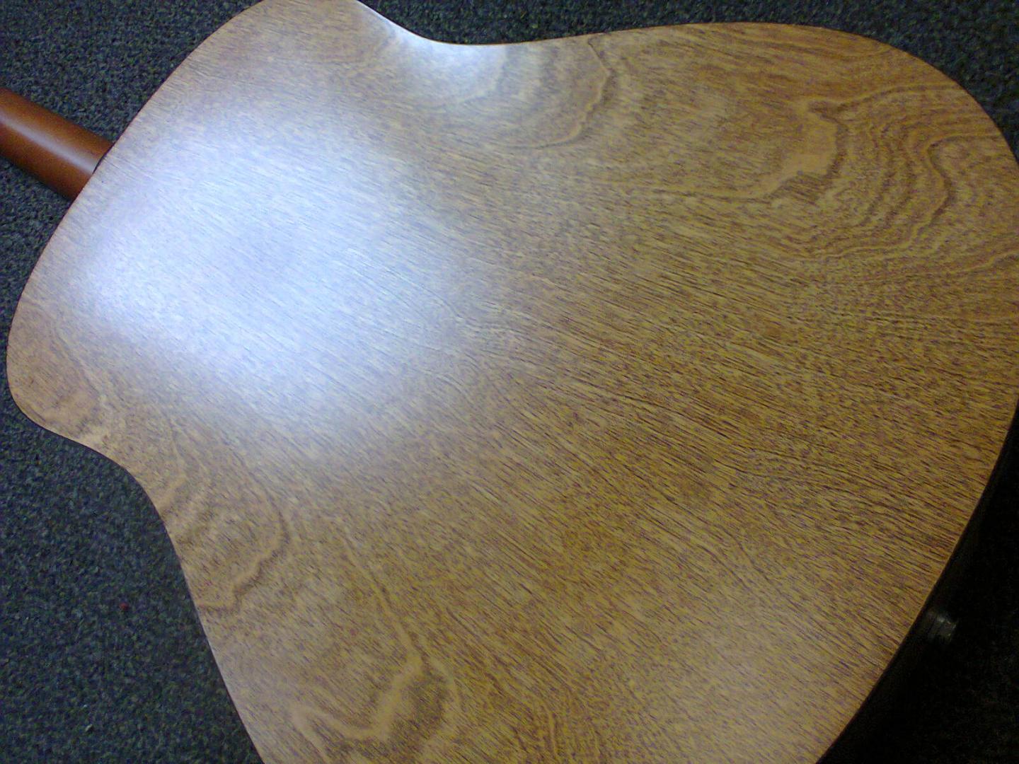 SEAGULL S6 ORIGINAL Q1T SEAGULL S6 ORIGINAL Q1T GUITARE ELECTRO ACOUSTIQUE CANADIENNE FAITE MAIN NATURELLE SATINEE. . TABLE CEDRE MASSIF. FOND ECLISSES MERISIER. MANCHE ERABLE ARGENTE TOUCHE CHEVALET PALISSANDRE. MECANIQUE CHROMEE BAIN D'HUILE. PLAQUE ECAILLE. PRE AMPLI ACCORDEUR GODIN EPM