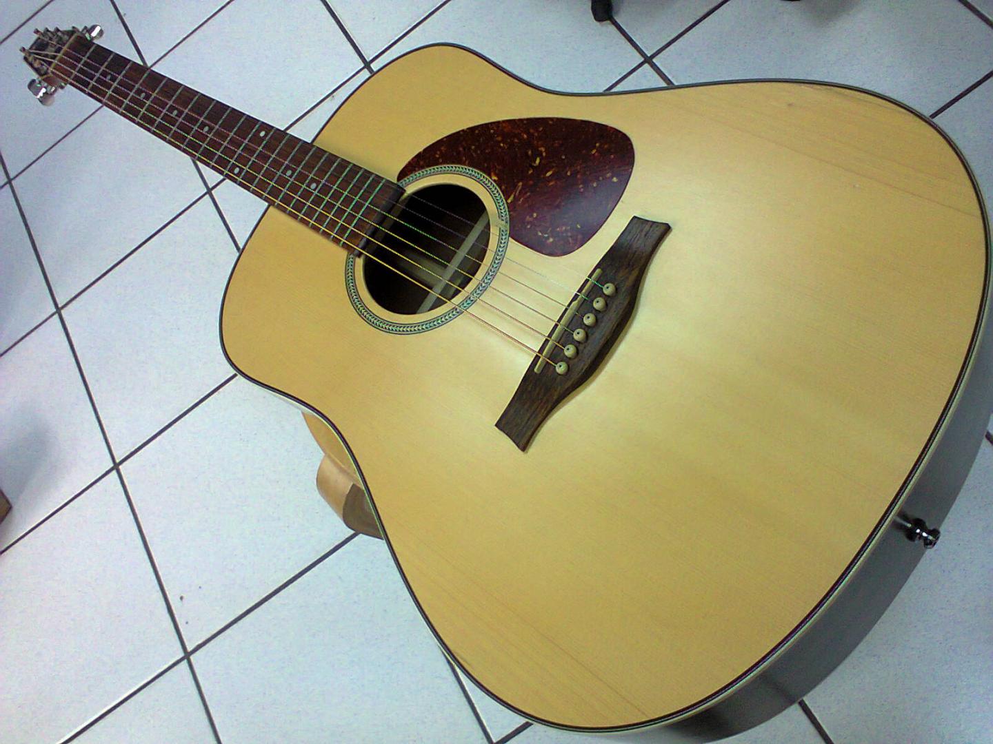 SEAGULL MARITIME SWS SG 032686 SEAGULL MARITIME SWS SG ¤¤OCCASION¤¤ GUITARE ACOUSTIQUE LUTHIER CANADIEN. TABLE EPICEA MASSIF. FOND ECLISSES & MANCHE ACAJOU MASSIF. TOUCHE & CHEVALET PALISSANDRE. MECANIQUE BAIN D'HUILE CHROME **AVEC HOUSSE**